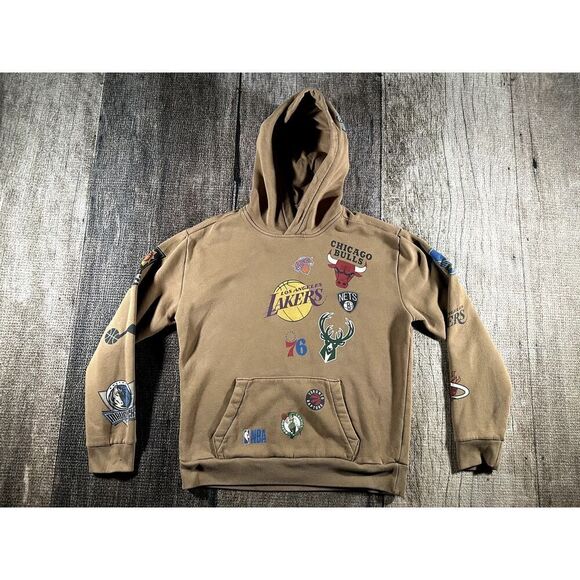 Hollister Nba Pullover Hoodie Small Team Logos Basketball Graphic Brown Unisex - Picture 1 of 9